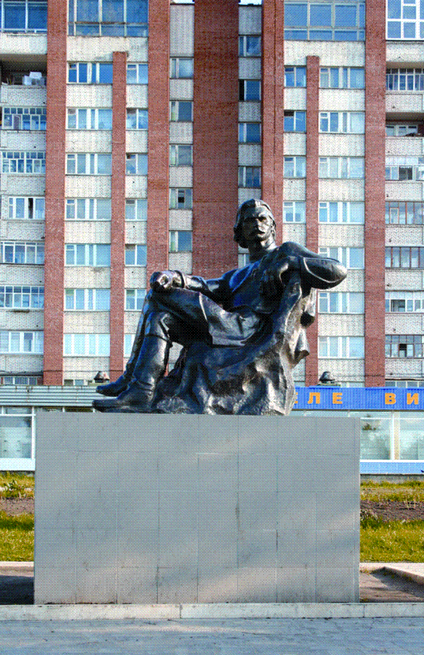 "Памятник Максиму Горькому. Скульптор И.П. Шмагун. 1984. Чебоксары."